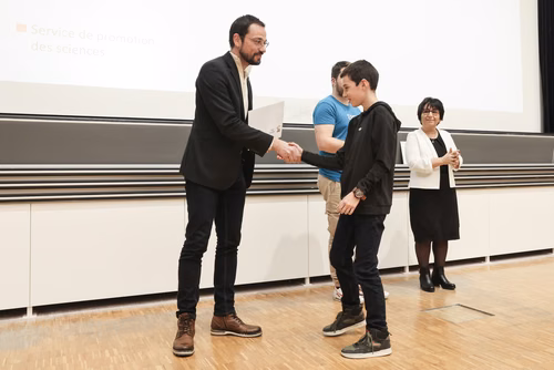Remises des attestations pour les enfants du Jura 2022 En présence du Ministre de l’éducation du Canton du Jura, M. Martial Courtet