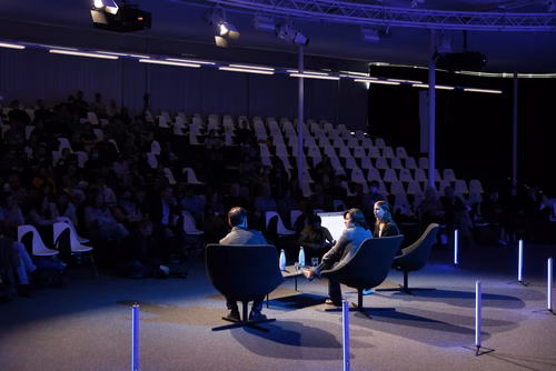 Former US army intelligence analyst, Chelsea Manning and EPFL Professor Carmela Troncoso,  in conversation at EPFL’s Rolex Learning Center next  for an exclusive, live discussion, open to the public and streamed, on privacy and data security for the public good.