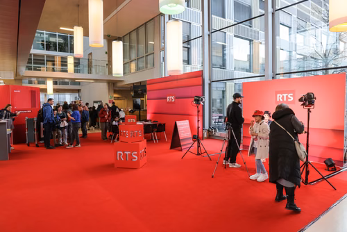 La découverte des sciences et des technologies au cœur du campus, pour les adultes et les enfants.