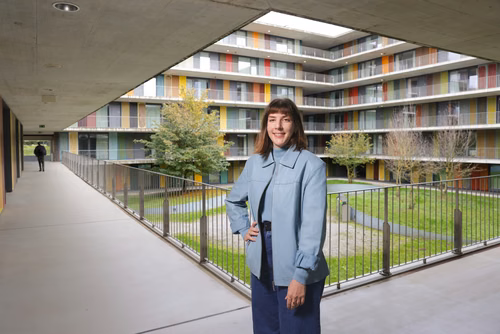 Pour sa thèse de doctorat en architecture, Fiona del Puppo s’est penchée sur les difficultés des jeunes à se loger après leurs études. Elle détaille ses observations dans une chronique parue dans trois quotidiens romands.