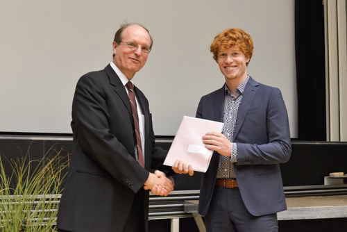 Convocation of the 2016  Physics class, october1, 2016