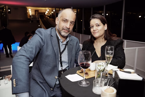 La première édition du gala EPFL Alumni a réuni près de 650 diplômé.es au Rolex Learning Center. Ils ont pu participer à une soirée festive et entendre le Prof. Patrick Aebischer – Président de l’EPFL jusqu’à fin 2016 – et le Prof. Martin Vetterli – Président de l’EPFL dès 2017 – échanger sur la transmission de Présidence.