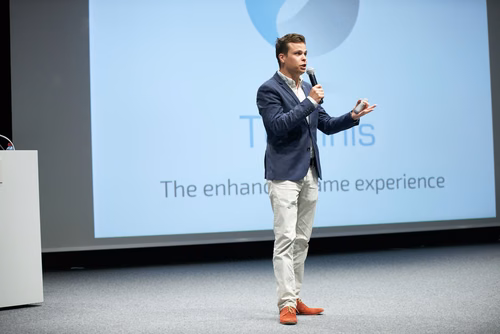 15 startups à fort potentiel ont présenté devant un public composé d’alumni, de chercheurs et d’investisseurs lors de la Seed Night de l’EPFL Alumni au Forum Rolex Learning Center.