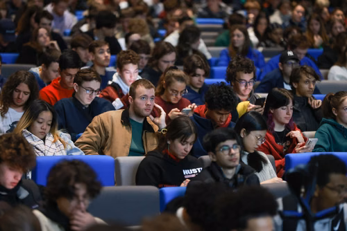 Un événement d’envergure pour préparer son avenir. Comme chaque année, l’EPFL, via son Service de promotion de l’éducation et en collaboration avec ses facultés, se réjouit d'accueillir les gymnasiennes et gymnasiens sur son campus. L’École propose de venir découvrir ses filières de formation, sa communauté estudiantine, son corps enseignant, ses équipes de recherche, les divers services dédiés aux étudiantes et étudiants débutant à l’EPFL, ainsi que les multiples associations chargées d’animer la vie socia