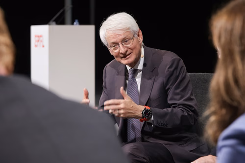 Jean-Pierre Danthine is Professor at the EPFL (Ecole Polytechnique Fédérale de Lausanne – College of Management of Technology), Managing Director of the Enterprise of Society Center (E4S) and President of the Paris School of Economics.
