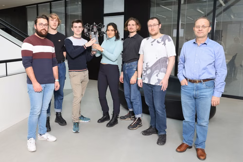 Student work on prototypes with professors Yves Bellouard and Edouardo Charbon. STI MT