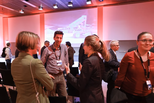 Challenges and opportunities in the space field. Practical and useful information for space industries and newcomers in the domain.