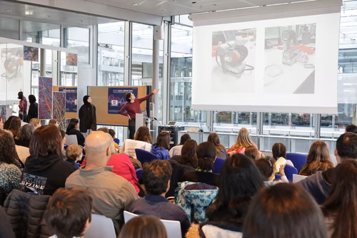 Atelier robotique pour les filles Campus Biotech, remise des attestations