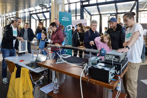 La découverte des sciences et des technologies au cœur du campus, pour les adultes et les enfants.