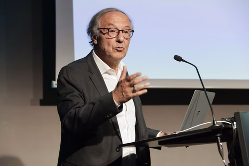 "Shaping the future of media and society: multidisciplinary projects on immersive and connected experiences and the open web".