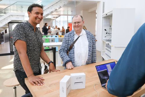 Durant le cours intitulé « Assistive Technology Challenge », des étudiants de l’EPFL ont développé des solutions personnalisées pour des patients atteints de handicap moteur.