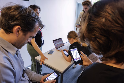 Le Meet up national annuel du Coding club des filles sur le campus de l’EPFL Service de promotion des sciences SPS 
