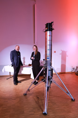 Challenges and opportunities in the space field. Practical and useful information for space industries and newcomers in the domain.