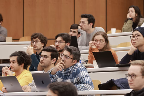 La conférence sur les systèmes de traitement de l'information neuronale (NeurIPS) est la principale conférence sur l'apprentissage automatique.