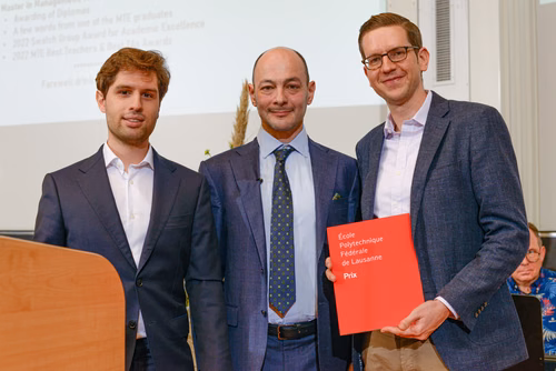 Remise des masters en ingénierie financière et en management de la technologie