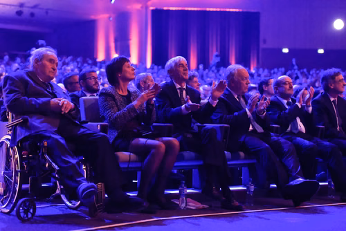 At the graduation ceremony held on Saturday morning, the students received their Master's degree in front of a crowd of 3,000 people made up of family and friends, professors and special EPFL guests.