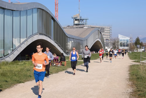 L'EPFL, l'AGEPoly et le Service des Sports Universitaires ont le le plaisir de vous inviter au cross de printemps qu'ils organisent.