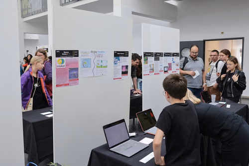 Le Meet up national annuel du Coding club des filles sur le campus de l’EPFL Service de promotion des sciences SPS 