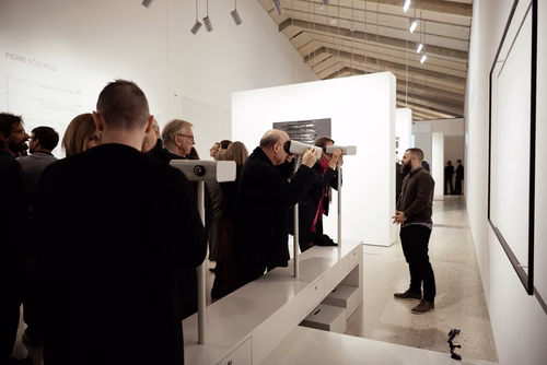 La première édition du gala EPFL Alumni a réuni près de 650 diplômé.es au Rolex Learning Center. Ils ont pu participer à une soirée festive et entendre le Prof. Patrick Aebischer – Président de l’EPFL jusqu’à fin 2016 – et le Prof. Martin Vetterli – Président de l’EPFL dès 2017 – échanger sur la transmission de Présidence.