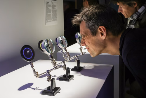 The exhibition Shapes: Patterns in Art and Science explores the richness of the natural and artificial patterns that surround us. Bringing together art, mathematics, materials science and biology, it highlights the shared fascination of scientists and artists with geometric, dynamic and symmetrical structures. Opening