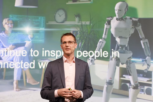 Campus Lecture with Christoph Aeschlimann, CEO of Swisscom, Alumni Award 2022 and EPFL alumnus: