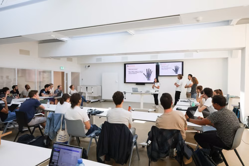 Durant le cours intitulé « Assistive Technology Challenge », des étudiants de l’EPFL ont développé des solutions personnalisées pour des patients atteints de handicap moteur.