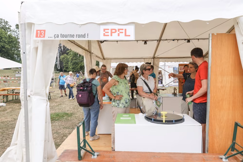 L'EPFL à l Nuit de la science à Genève, au Parc de la Perle du Lac.