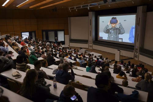 Remises des attestations robots et informatique pour les enfants du Jura
