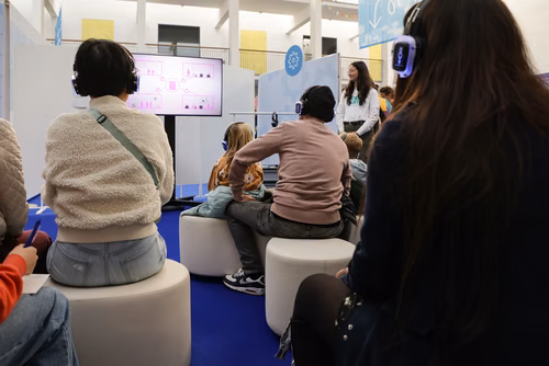 La découverte des sciences et des technologies au cœur du campus, pour les adultes et les enfants.