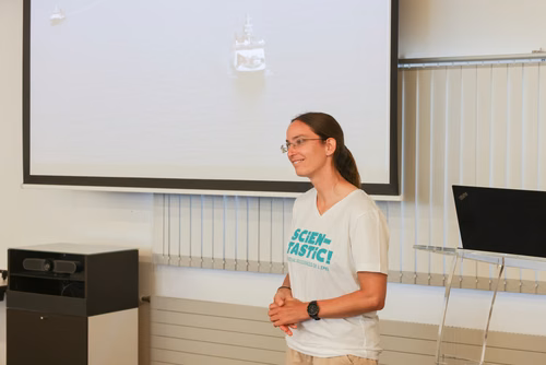 Julia Schmale, Laboratoire de recherches en environnements extrêmes