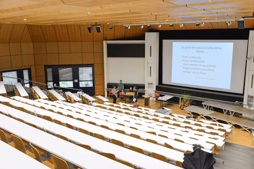 Convocation of the 2016  Physics class, october1, 2016