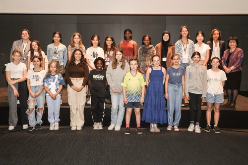 Remises des attestations pour les filles, Genève 2022