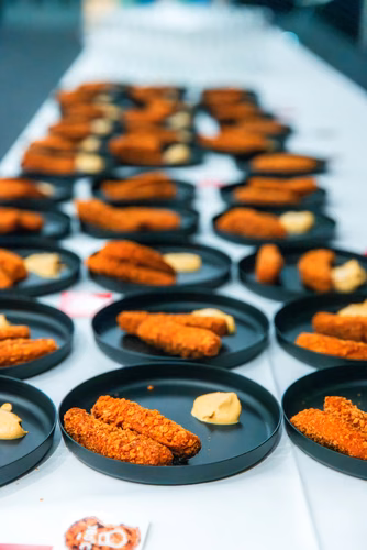 “Meat the Future: a Discussion about Alternatives to the Challenges of Animal Agriculture”