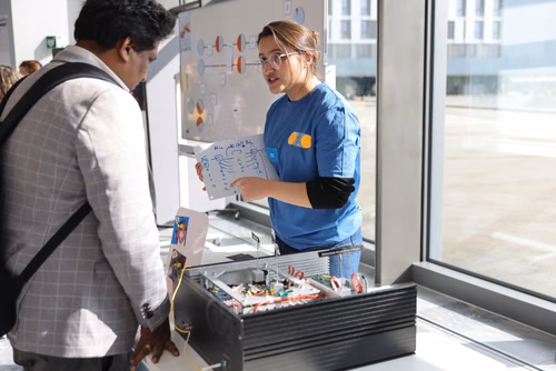 To celebrate 100 years of quantum science and technology, we invite you to discover the strange and fascinating world of quantum physics through hands-on activities, interactive demonstrations, workshops, and engaging talks.