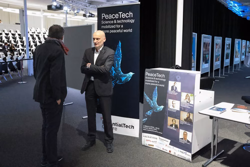 The EPFL EssentialTech Centre invites you to join 5 inspiring panelists in their reflections on how science and technology can be harnessed in the pusuit of peace. The objective is to identify how STEM can be leveraged to address all forms of violence.