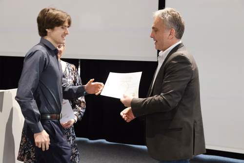 Cérémonie de remise des diplômes aux étudiants MNIS