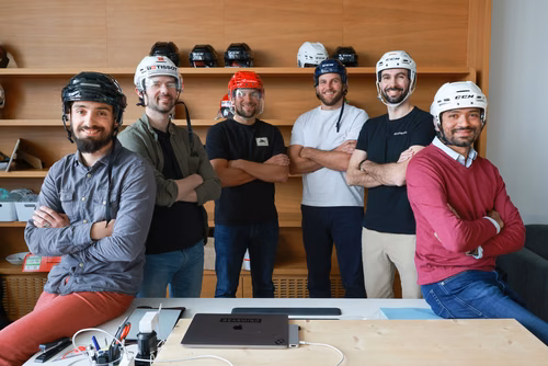 Players may not be aware of the severity of head impacts suffered during a game. Bearmind, an EPFL spin-off, has developed smart helmets that provide a series of metrics enabling coaches to monitor the neurological effects of head impacts suffered by their players. The firm hopes to quickly conquer the US market.