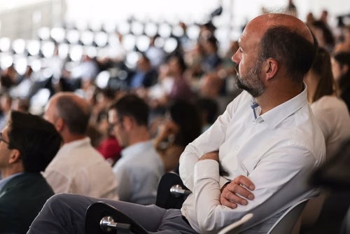 "From Promise to Impact : AI in Switzerland"