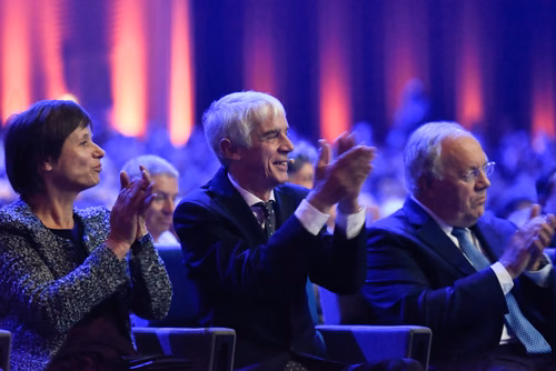 At the graduation ceremony held on Saturday morning, the students received their Master's degree in front of a crowd of 3,000 people made up of family and friends, professors and special EPFL guests.