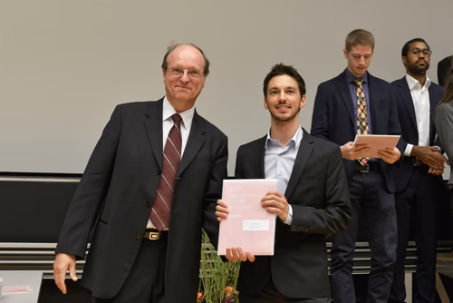 Convocation of the 2016  Physics class, october1, 2016