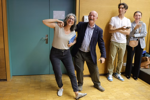 A l'occasion du dernier cours de Claude Nicollier, ses amis, collègues et famille lui ont fait la surprise d'être présents