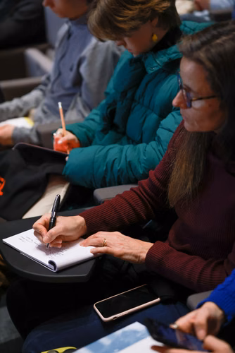 Un événement d’envergure pour préparer son avenir. Comme chaque année, l’EPFL, via son Service de promotion de l’éducation et en collaboration avec ses facultés, se réjouit d'accueillir les gymnasiennes et gymnasiens sur son campus. L’École propose de venir découvrir ses filières de formation, sa communauté estudiantine, son corps enseignant, ses équipes de recherche, les divers services dédiés aux étudiantes et étudiants débutant à l’EPFL, ainsi que les multiples associations chargées d’animer la vie socia