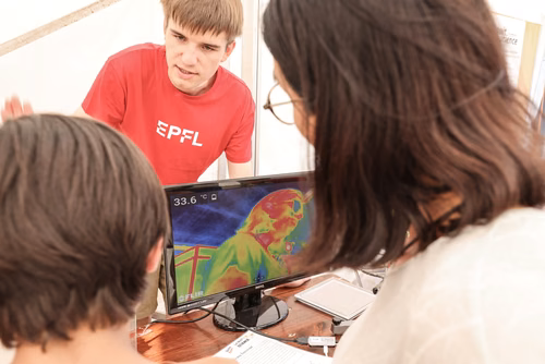 L'EPFL à l Nuit de la science à Genève, au Parc de la Perle du Lac.