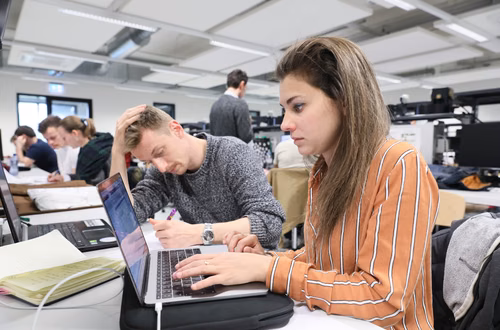 L’EPFL est une audacieuse quinqua qui n’a pas peur de se remettre en question et de jouer un rôle de pionnière. En vue de la Journée de l’éducation qui se tiendra le 17 mai, tour d’horizon des défis en matière de formation et des moyens pour y répondre.