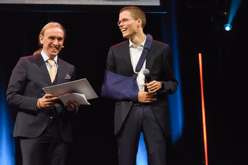 At the graduation ceremony held on Saturday morning, the students received their Master's degree in front of a crowd of 3,000 people made up of family and friends, professors and special EPFL guests.