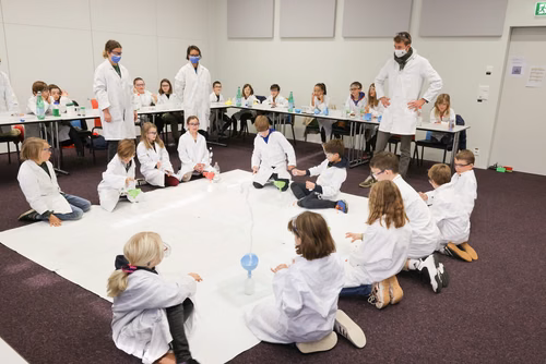 Ateliers scientifiques d’une heure pour les jeunes âgés de 7 à 13 ans proposés les 13 et 14 novembre 2021 à l’EPFL Valais Wallis