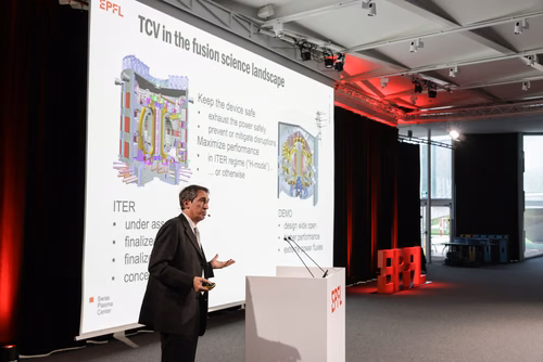 On September 21st, EPFL celebrate the 30th anniversary of its flagship experiment, the Tokamak à Configuration Variable (TCV). Operated by the Swiss Plasma Center as part of the EUROfusion Consortium, it is one of the key European facilities for the ITER project, which aims to demonstrate the scientific and technological feasibility of fusion as an energy source, and the development of DEMO, whose objective is to prove its commercial feasibility. The TCV Tokamak represents a major asset in the global effort