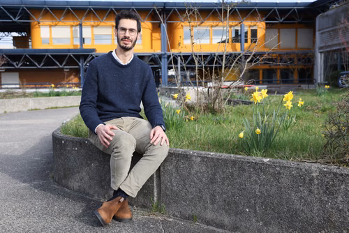 Les bâtiments de l'architecture moderne représentent un riche réservoir d'énergie grise à conserver, même s'ils ne sont pas toujours attrayants. C'est ce que défend Giuseppe Galbiati, architecte et ancien doctorant au Laboratoire de techniques et sauvegarde de l'architecture moderne (TSAM), dans cette chronique.