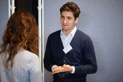 19 entrepreneurs ont “pitché” devant près de 300 personnes lors de la Startup Champions Seed Night coorganisée par l’EPFL Alumni et venturelab au Forum Rolex Learning Center. Daniel Yanisse (MT’12), CEO et co-fondateur de Checkr, était l’invité d’honneur de cette édition.