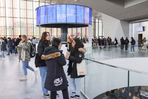 Journée des Gymnasiens accueil et stands 